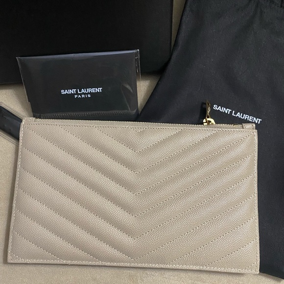 !!!SOLD!!! Brand New YSL Bill wallet - Picture 3 of 5
